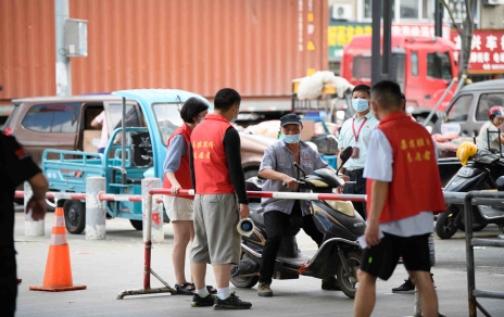戰(zhàn)“疫”陣地，我們一直堅守