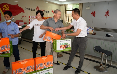 “四助二化”慰問(wèn)系列之：情暖中秋！