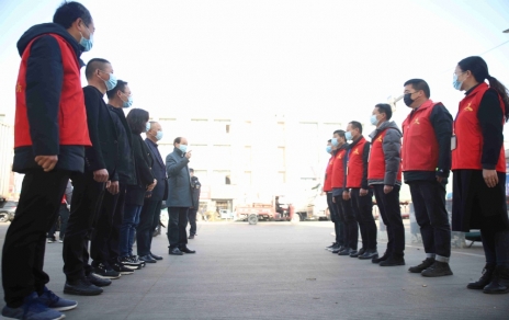 迎霜斗雪保供應(yīng)，這里的人兒格外勤樸